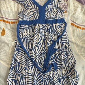 Motherhood maternity dress - Blue and White Leaf Print size M